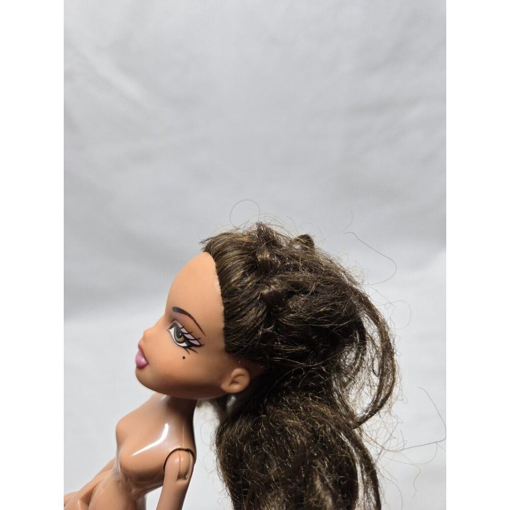 Bratz MGA Style It Yasmin Doll- NUDE- TLC - Picture 8 of 13
